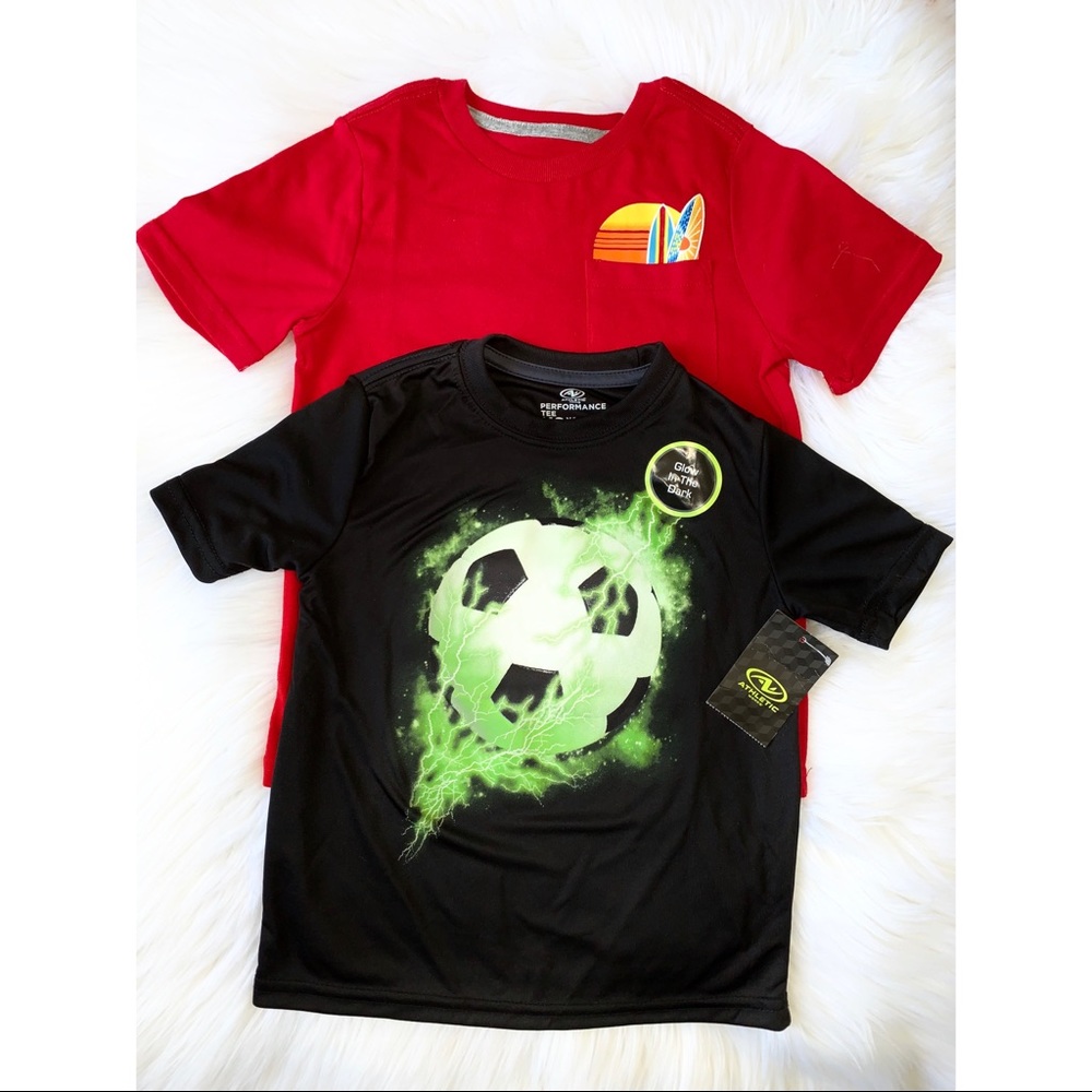 NWT 2 boys shirts xs - s one glows !
